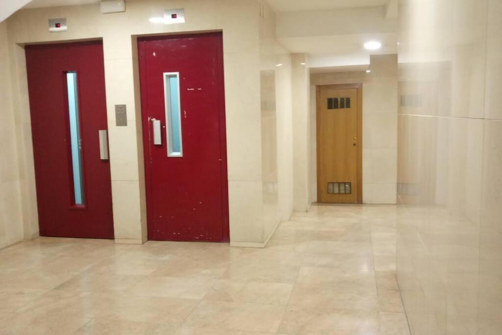 Glorias:Sagrada Familia 15 Minutos - Playa 20 Minutos Apartamento Barcelona Exterior foto
